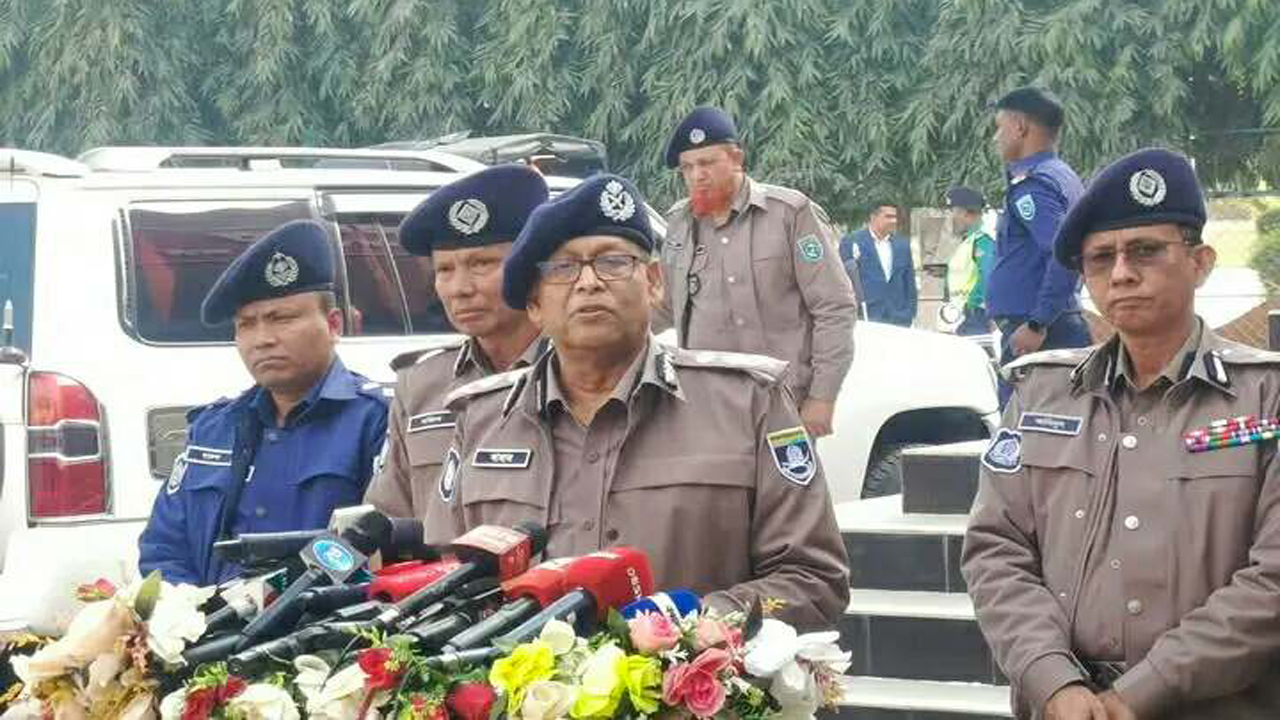 ভোটকেন্দ্রে নির্বিঘ্নে ভোট দেয়া নিশ্চিত করার জন্য অথোরটি চাইলেন: আইজিপি